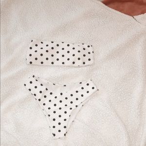 Polka dot bandeau bikini
